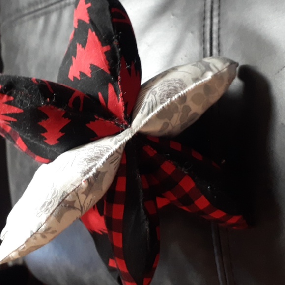 Stuffed 8"x9" Christmas Tree - Picture 3 of 3